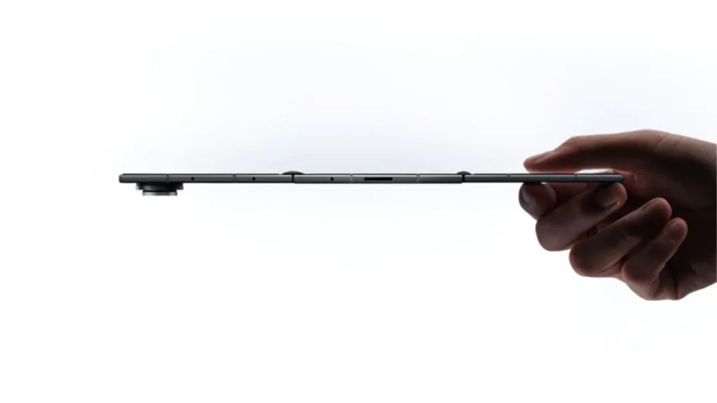 Side profile view of Samsung Galaxy Z Trifold highlighting 3.9mm thickness at thinnest point when fully unfolded